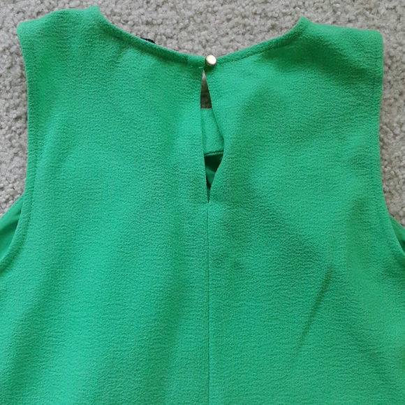 💚 Green sleeveless top Small - Picture 4 of 6